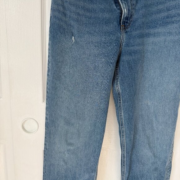 Abercrombie 90's Straight Ultra High Rise Medium Wash Light Distressing 29 8 - Picture 4 of 7